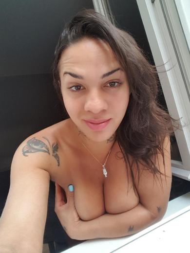 Trans laysa très féminine de passage à centre  Grenoble 0673249110